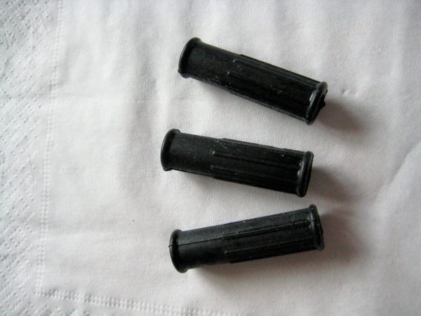 SINGER 221 FEATHERWEIGHT REPLACEMENT RUBBER WARE SET - Image 3